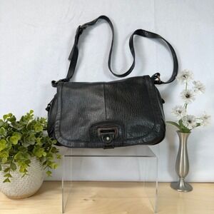 Perlina Black Leather Crossbody Shoulder Bag Buckle‎ Closure Adjustable Strap